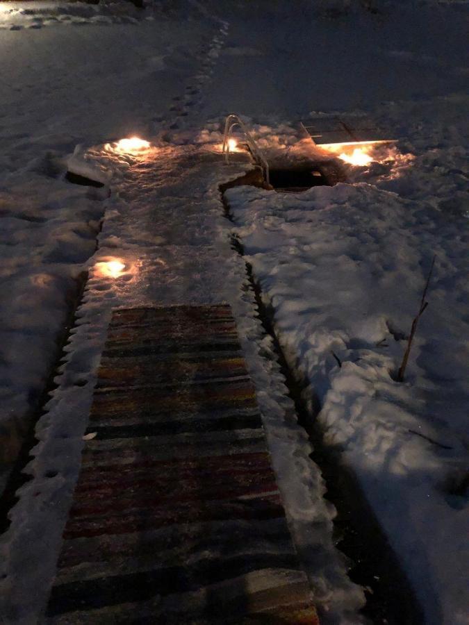 Hannunluhdan Lomamoekit Karijoki Esterno foto