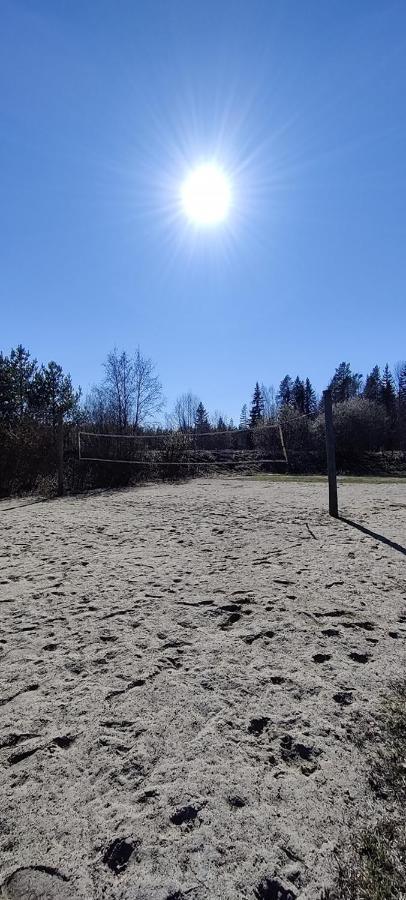 Hannunluhdan Lomamoekit Karijoki Esterno foto