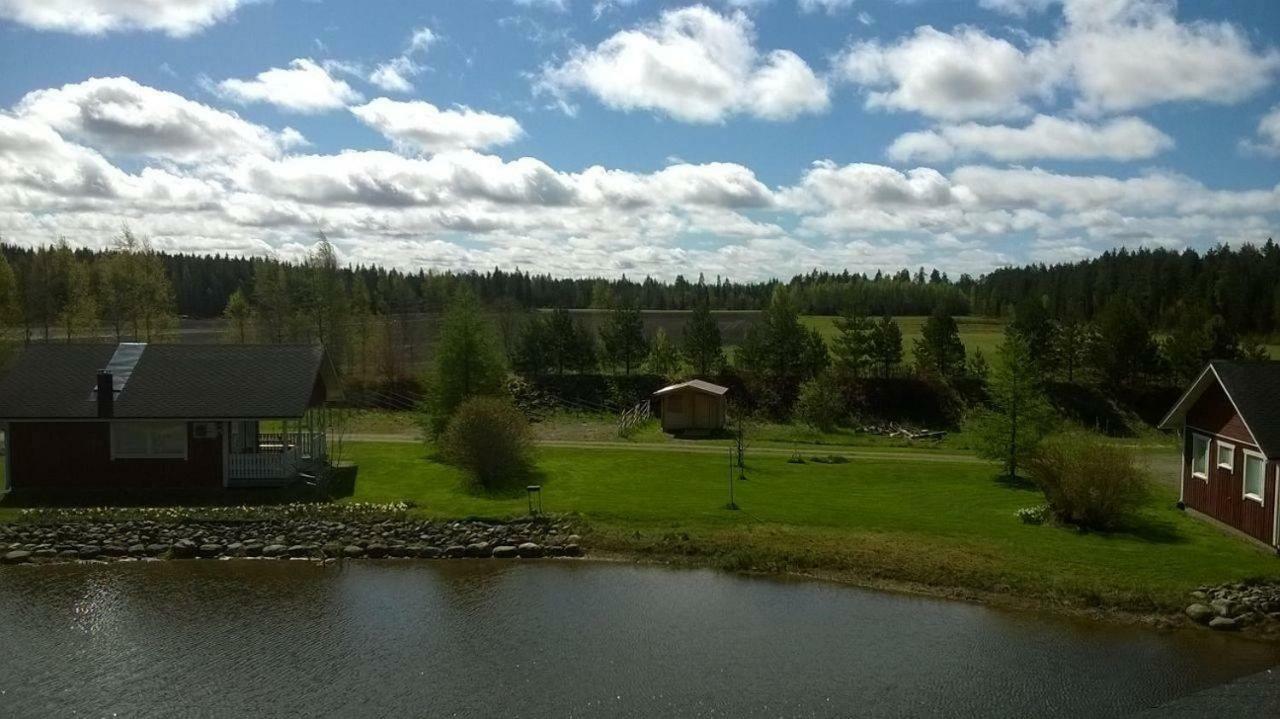 Hannunluhdan Lomamoekit Karijoki Esterno foto